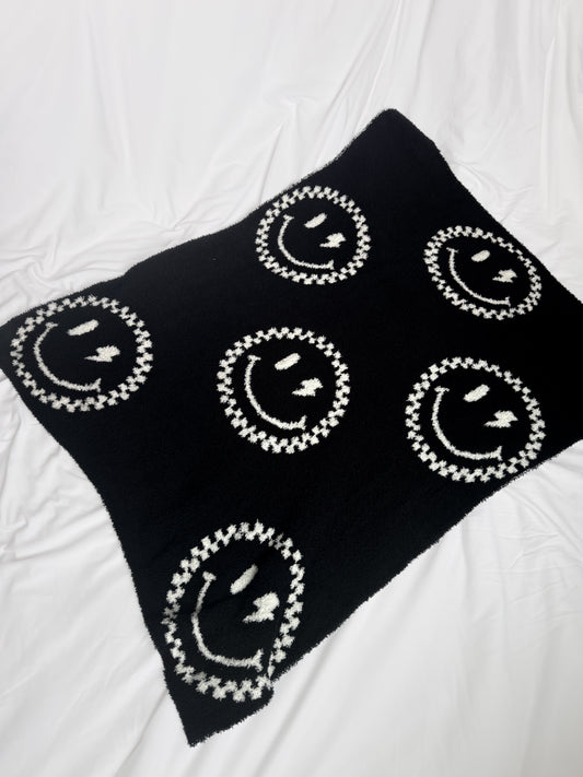 Checkered Smiley | Plush Knit Blanket