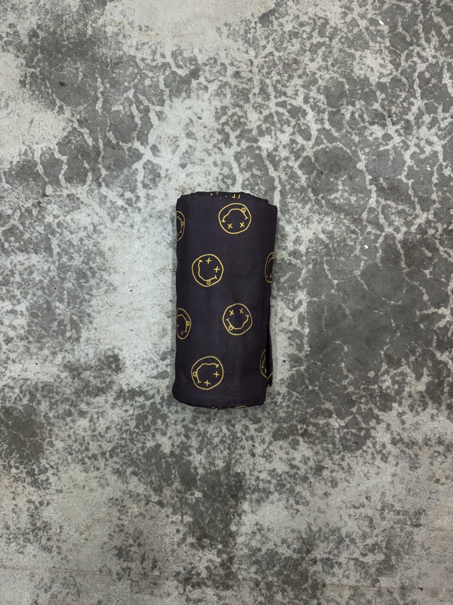 Distressed Smiley | Muslin Blanket